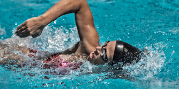 Navigating the Waters of Shoulder Injuries in Swimmers